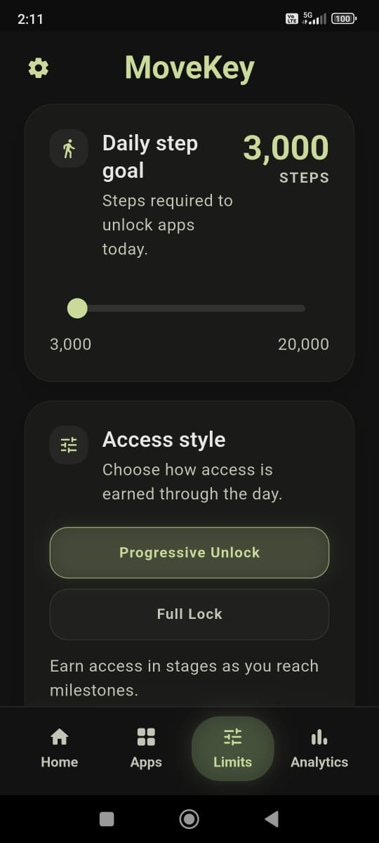 Actual MoveKey screen for choosing a daily goal and unlock style.
